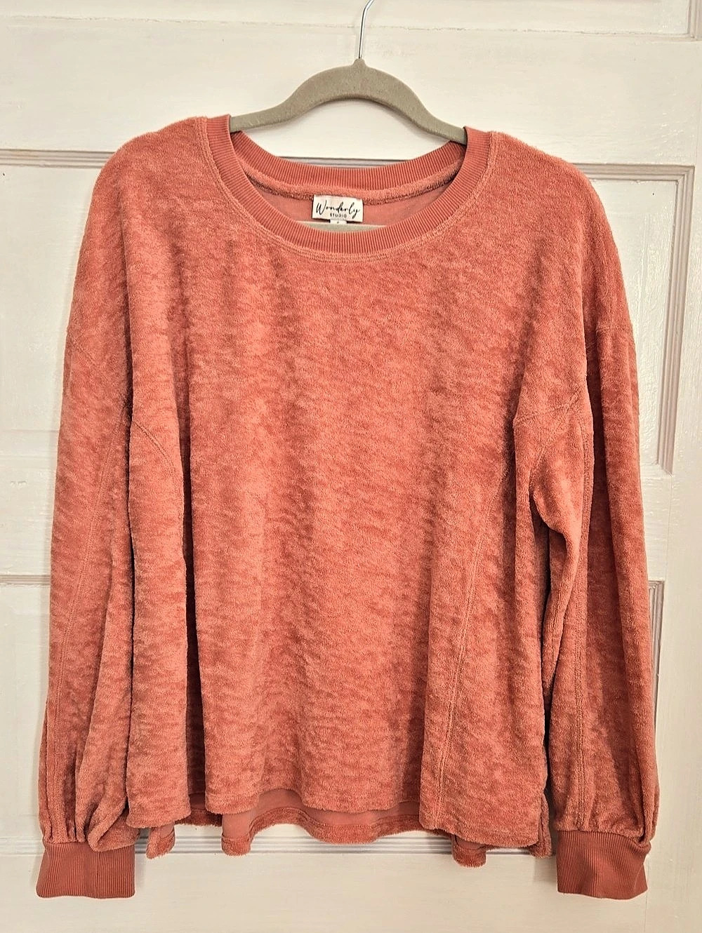Wonderly Studio Terry Crewneck Sweater in Pink Size Small